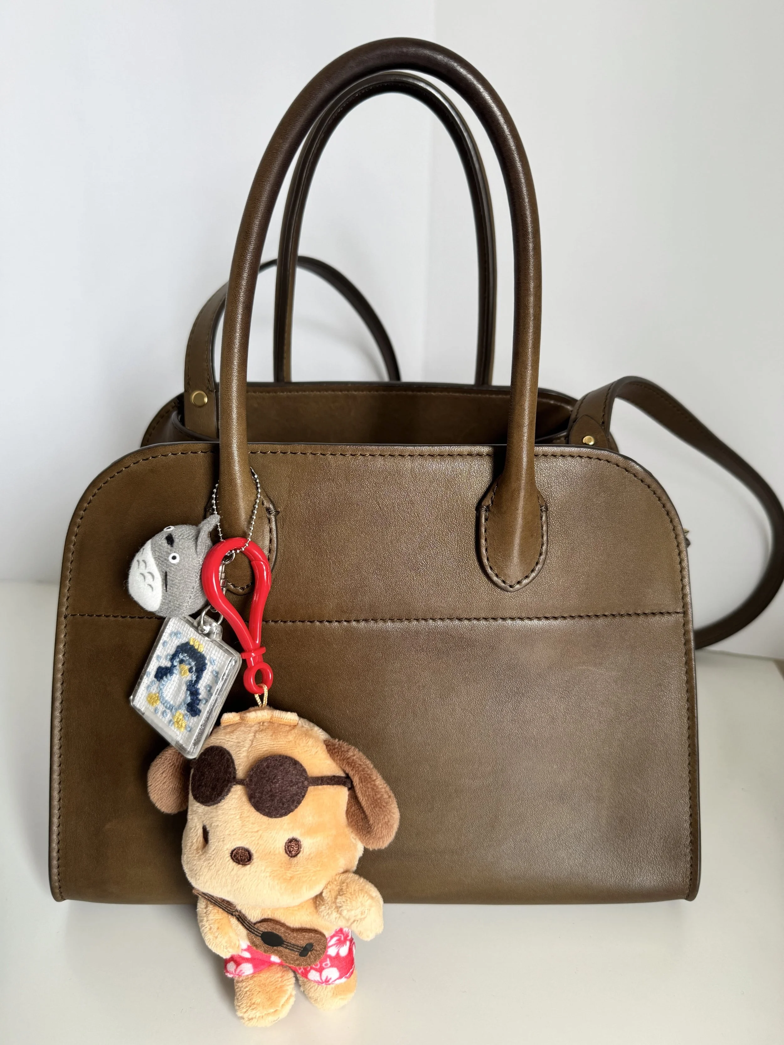 新品 The Row ザロウ マルゴー Margaux 10 レザー バッグ 【公式通販】